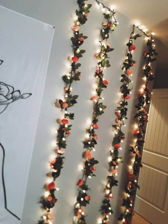 13 DIY Ways to Decorate your Bedroom With String Lights - String Lights DIY Ideas, string lights, diy String Lights