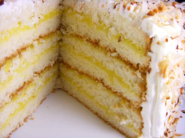 12 Delicious Layered Cake Recipes You'll Love (Part 4) - summer cake recipes, Layered Cake Recipes, Layered Cake, cake recipes