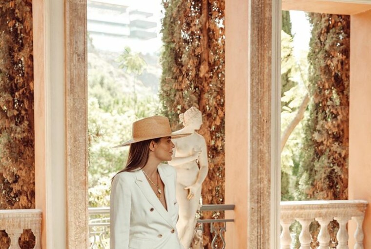 What to Wear in August: 15 Stylish Outfits to Try Now What to Wear in August: 15 Stylish Outfits to Try Now - Outfits to Try in August, August outfit ideas, August Fashion Inspiration, August Fashion, August