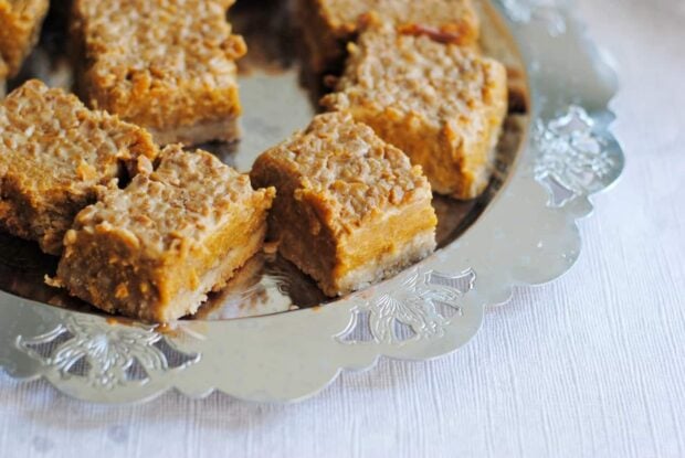 13 Pumpkin Pie Bar Recipes