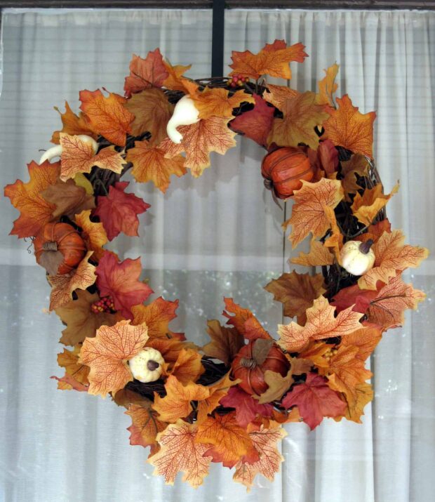 Fall Wreaths You Can DIY - Fall Wreaths, DIY Fall Wreaths