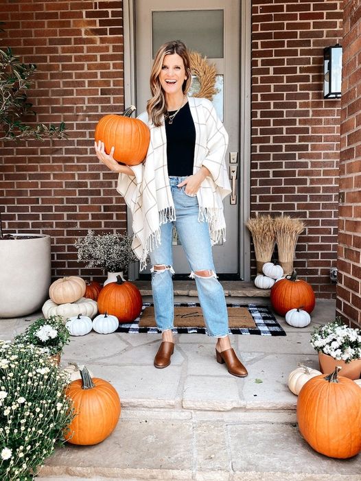 15 Fall Outfit Ideas For October