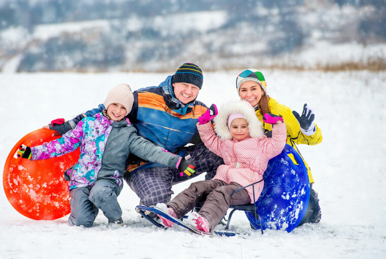 5 Packing Essentials For Cold Weather – Packing Light & Staying Warm 5 Packing Essentials For Cold Weather – Packing Light & Staying Warm - weather, thermals, sweater, packing, hoodie, heavy coat, fleece, essentials, cold