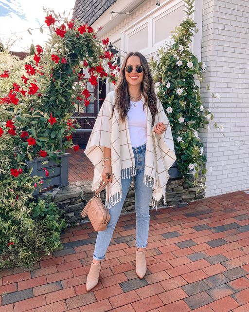 15 Stylish Outfits That Are Perfect For Early Fall