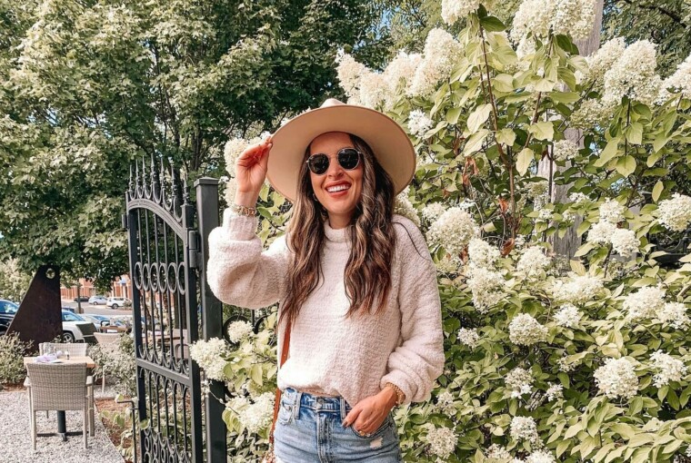 15 Stylish Outfits That Are Perfect For Early Fall - summer to fall outfit ideas, September Fashion Inspiration, October Outfit Ideas, Early Fall outfit ideas, Early Fall