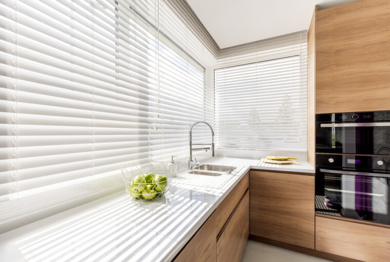 6 Reasons Why You Should Use Blinds For Your Kitchen Windows - windows, privacy, kitchen, hangouts, functional, blinds, appeal, ambience, aesthetic