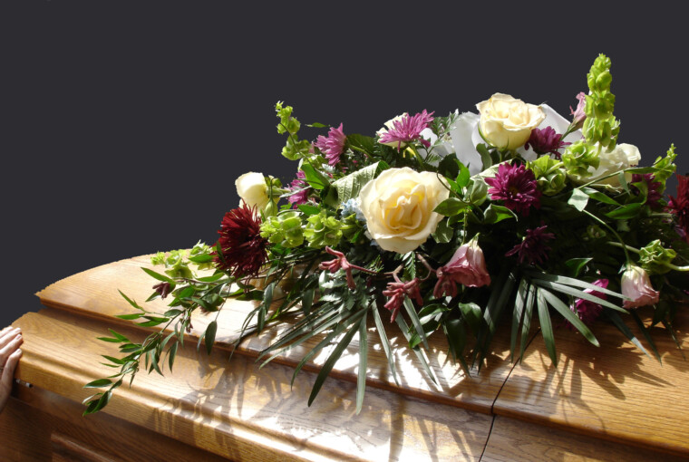 Sending Sympathy Flowers - What You Need To Know - red rose, lily, gladioli, Flower, etiquette, carnations