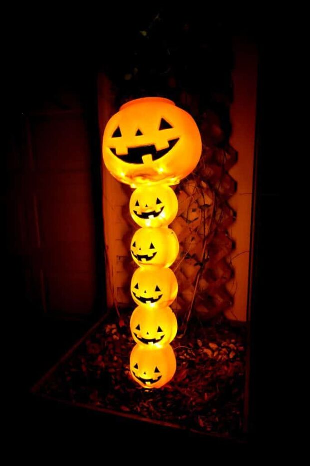 13 DIY Halloween Luminary Ideas - Halloween Luminary Ideas, DIY Halloween Luminary Ideas, DIY Halloween Luminary, diy Halloween