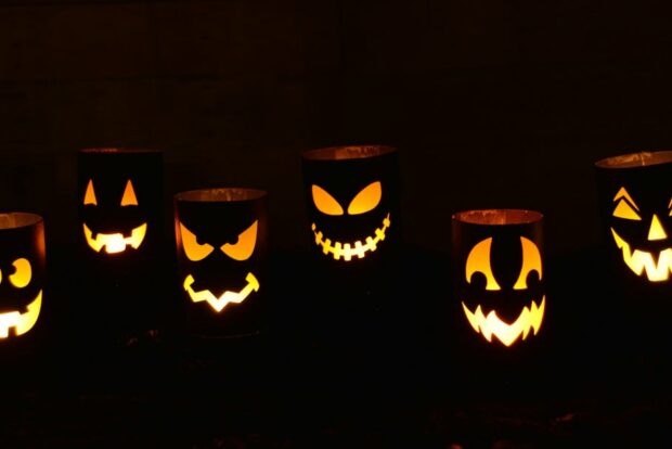 13 DIY Halloween Luminary Ideas - Halloween Luminary Ideas, DIY Halloween Luminary Ideas, DIY Halloween Luminary, diy Halloween