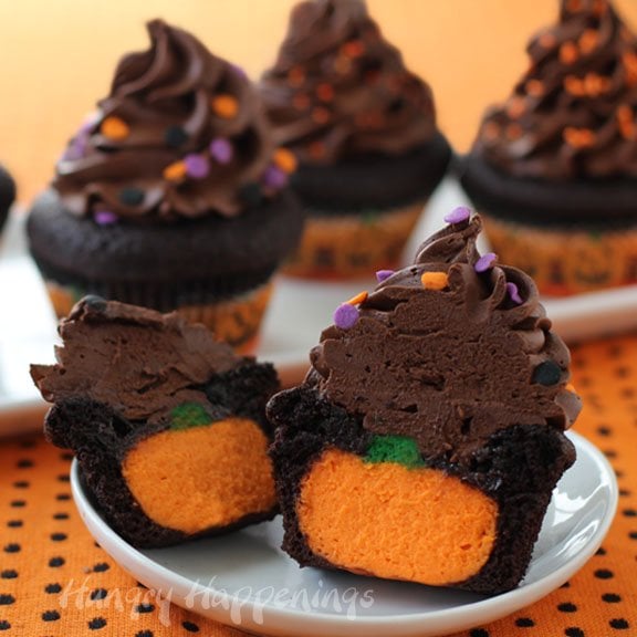 13 Spooky Halloween Desserts to Make This October - Halloween desserts, Halloween Dessert Ideas for Kids, Halloween Dessert