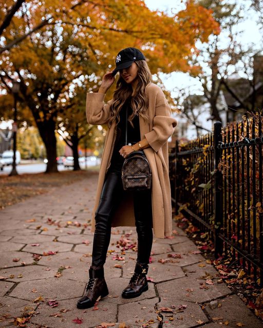 13 Fall Leather-Pants Outfits That Are So Chic (Part 1) - leather pants outfit ideas, how to style leather pants, Fall Leather-Pants Outfits
