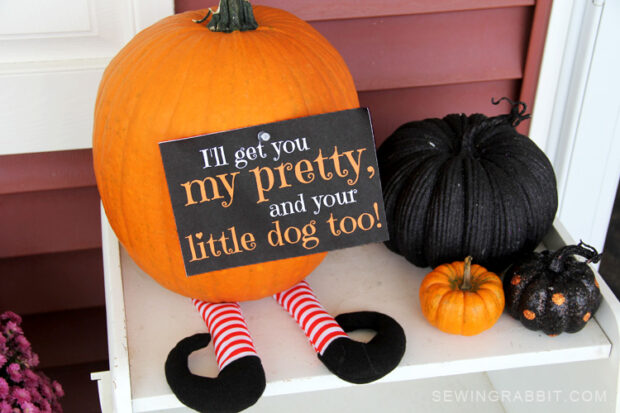 15 Witch-Themed Halloween Decorations To DIY - Witch-Themed Halloween Decorations To DIY, Witch-Themed Halloween Decorations, Witch-Themed Halloween, Witch Crafts for Kids to Make this Halloween, Witch Crafts for Halloween, witch