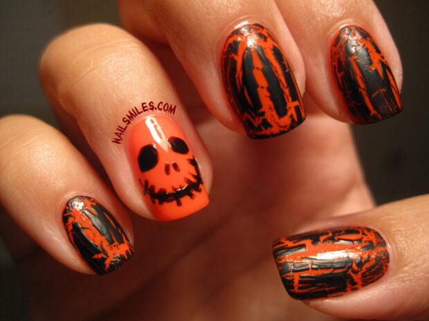 13 Creepy and Kooky Halloween Nail Art Ideas - Spooktacular Halloween Nail Art, halloween nails, Halloween Nail Art Ideas, halloween nail art
