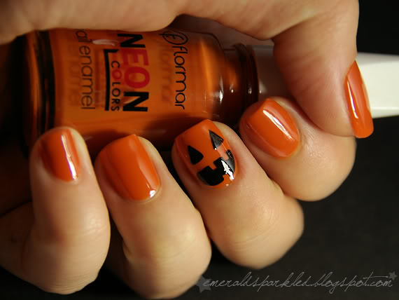 13 Creepy and Kooky Halloween Nail Art Ideas - Spooktacular Halloween Nail Art, halloween nails, Halloween Nail Art Ideas, halloween nail art