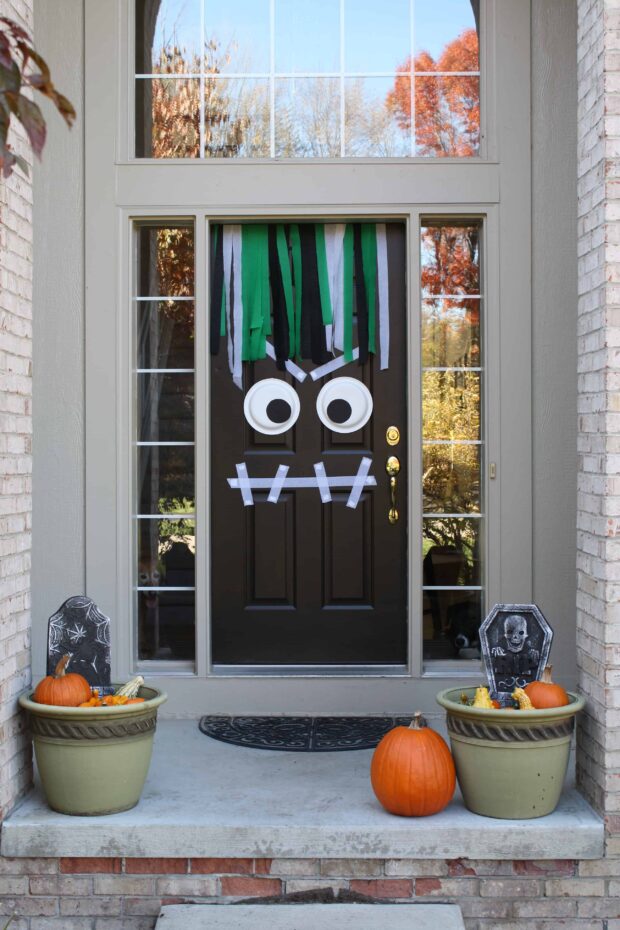 13 DIY Scary and Fun Halloween Door Decoration Ideas - Halloween Door Decoration Ideas, Halloween Door Decoration, DIY Halloween Door Decor, DIY Halloween Door