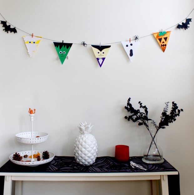 14 Spooktacular DIY Halloween Decorations (Part 2) - Dollar Store DIY Halloween Decor, diy Halloween decorations, DIY Halloween Decor