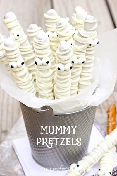 15 Halloween Treats and Dessert Recipes - Healthy Halloween Treats for Kids, Healthy Halloween Treats, Halloween treats