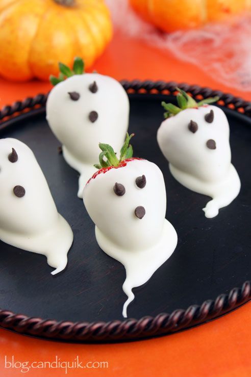 15 Halloween Treats and Dessert Recipes - Healthy Halloween Treats for Kids, Healthy Halloween Treats, Halloween treats