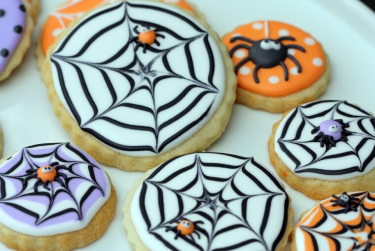 Halloween Desserts: 15 Great Recipes for Cakes, Cookies And Cupcakes (Part 2) Halloween Desserts: 15 Great Recipes for Cakes, Cookies And Cupcakes (Part 2) - Halloween desserts, Halloween Dessert Ideas for Kids, Halloween Dessert