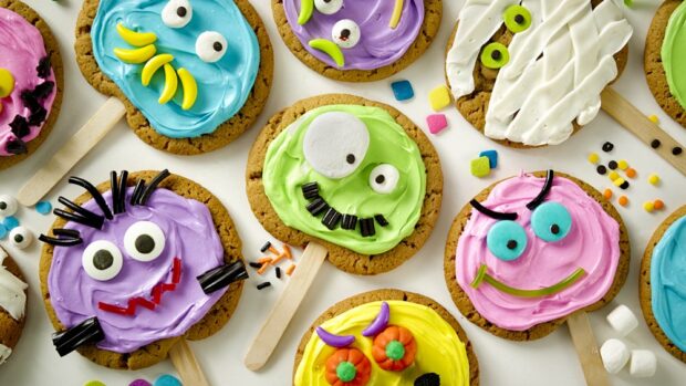 Halloween Desserts: 15 Great Recipes for Cakes, Cookies And Cupcakes (Part 1) - Halloween desserts, Halloween Dessert Ideas for Kids, Halloween Dessert