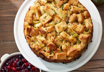 13 Classic Thanksgiving Side Dishes To Make For The Holiday - Traditional Thanksgiving Recipes, Thanksgiving side dishes, Thanksgiving Side Dish Recipes, Thanksgiving recipes