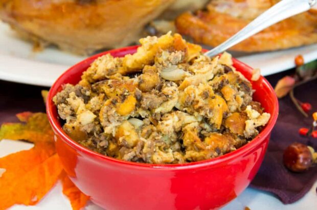 14 Delicious Stuffing Recipes To Make This Thanksgiving - Thanksgiving Stuffing Recipes, Thanksgiving recipes, Stuffing Recipes To Make This Thanksgiving, Stuffing Recipes