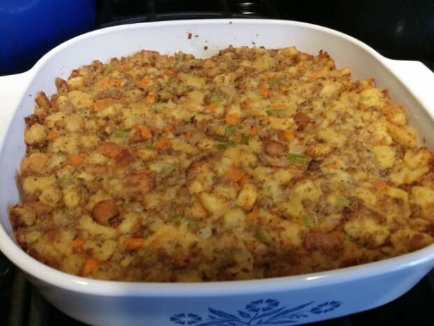 14 Delicious Stuffing Recipes To Make This Thanksgiving - Thanksgiving Stuffing Recipes, Thanksgiving recipes, Stuffing Recipes To Make This Thanksgiving, Stuffing Recipes