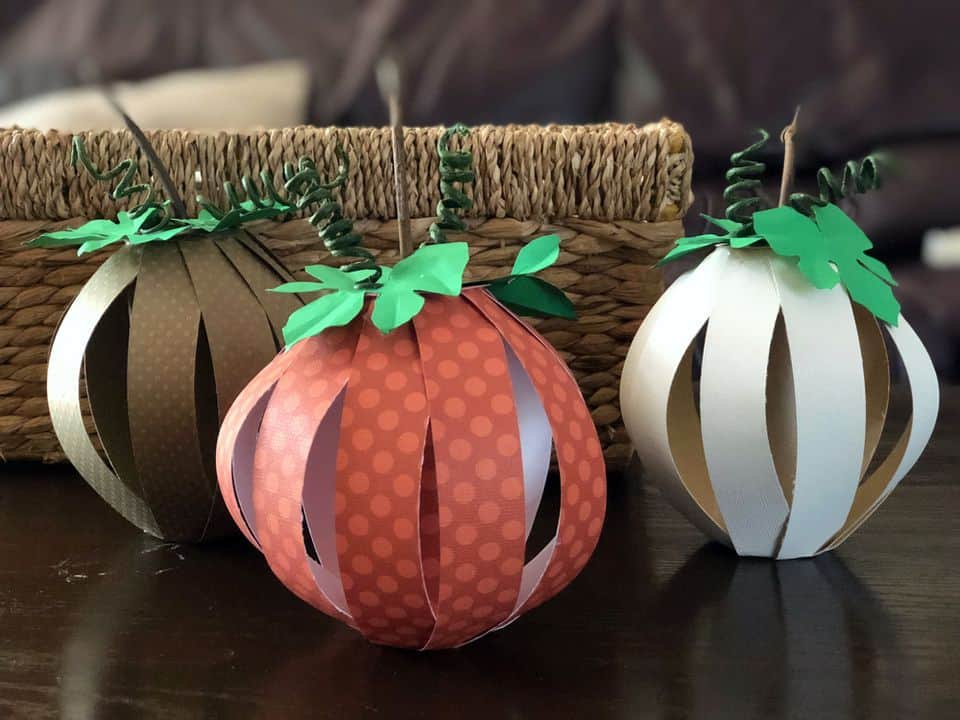 13 Stunning DIY Thanksgiving Table Decor Ideas for 2020
