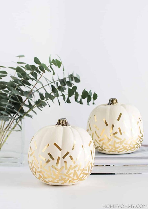 13 Creative DIY Halloween Pumpkins - Halloween Pumpkins, DIY pumpkins, DIY Halloween Pumpkins, DIY Halloween Pumpkin, DIY Halloween Decor