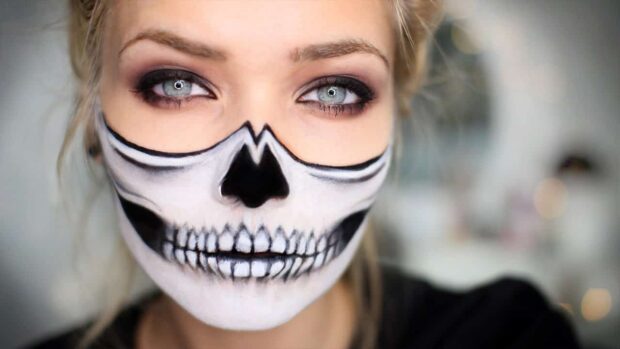 Best Halloween Makeup Tutorials and Ideas for 2020 - Halloween Makeup Tutorials, Halloween Makeup Ideas, Halloween Makeup