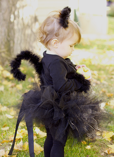 The Best DIY Halloween Costumes for Little Girls - Halloween Costumes for Little Girls, Halloween costumes for kids, Halloween Costumes for Babies