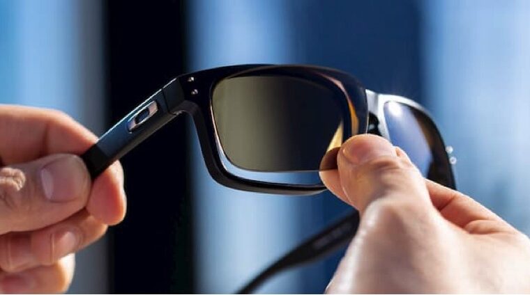 Oakley Replacement Lenses: Everything You Need to Know Oakley Replacement Lenses: Everything You Need to Know - scratches, replacement, plastic, lenses, glass