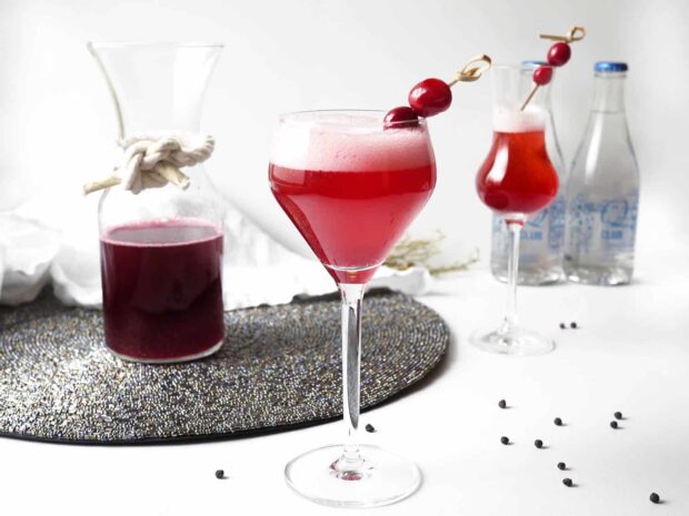 13 Best Cocktail Recipes for Winter - winter Cocktail Recipes, Festive Christmas Cocktail Recipes, Cocktail Recipes for Winter, Cocktail recipes