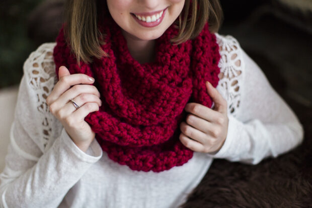 15 Amazing DIY Ideas for Crocheted Hats and Scarves - DIY Ideas for Crocheted Hats and Scarves, DIY Crocheted Hats and Scarves, diy chrochet