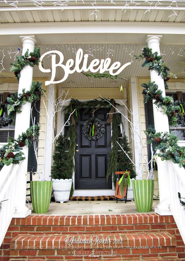 13 Ways to Decorate Your Front Porch for Christmas - Rustic DIY Christmas Outdoor Decorations, Rustic DIY Christmas Decor Ideas for Front Porch, front porch design