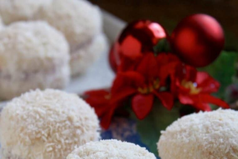 12 Recipes for Snowball Themed Treats - Snowball Themed Treats, Snowball Dessert Recipes, Snowball Dessert Recipe, Snowball