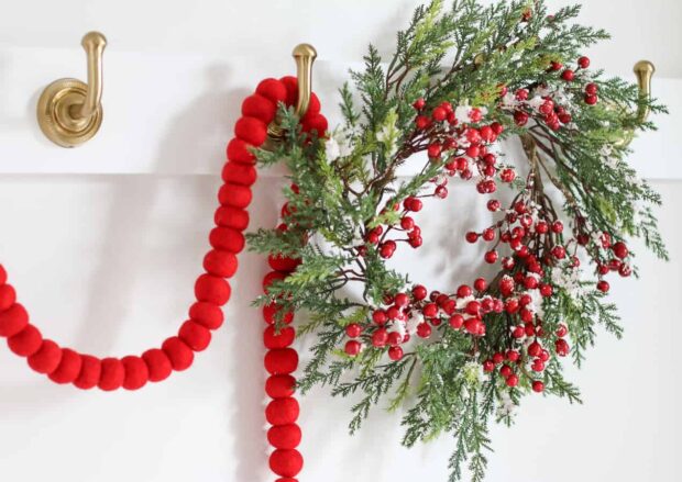 24 Christmas Decoration Ideas In All Shades Of Red - Rustic Christmas Decoration Ideas, red Christmas Decoration Ideas, DIY Christmas Decoration Ideas, christmas decoration ideas