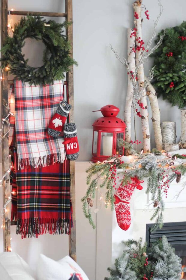 24 Christmas Decoration Ideas In All Shades Of Red - Rustic Christmas Decoration Ideas, red Christmas Decoration Ideas, DIY Christmas Decoration Ideas, christmas decoration ideas