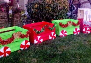 13 Best DIY Outdoor Christmas Decorations to Get Your Yard in the Spirit - Outdoor Christmas Decorations, DIY Outdoor Christmas Decorations