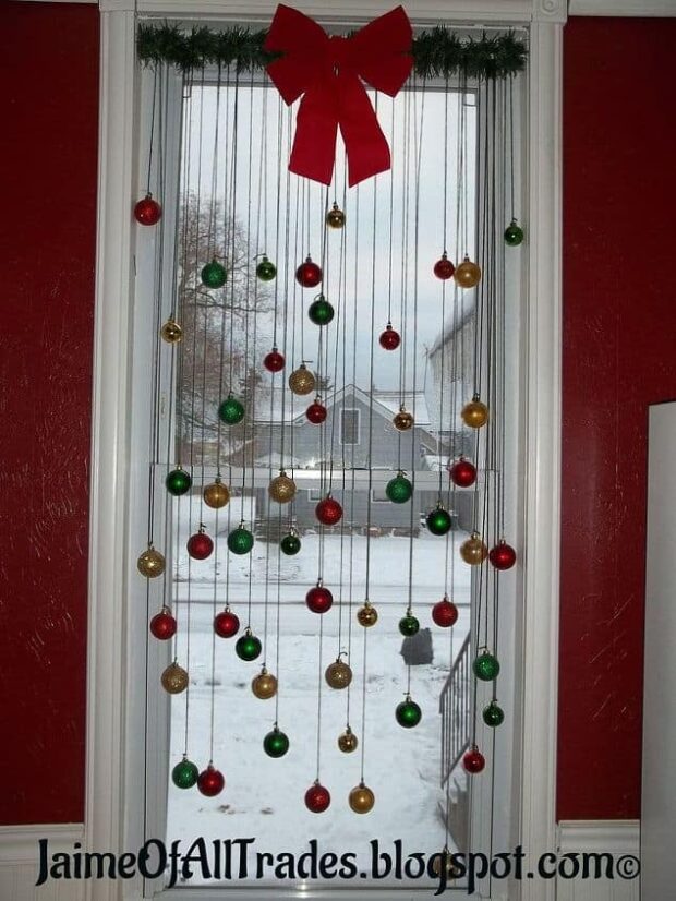 13 Whimsical DIY Christmas Window Decorations to Inspire Holiday Spirit - DIY Christmas Window Decorations, DIY Christmas Window Decoration, Christmas Window Decorations