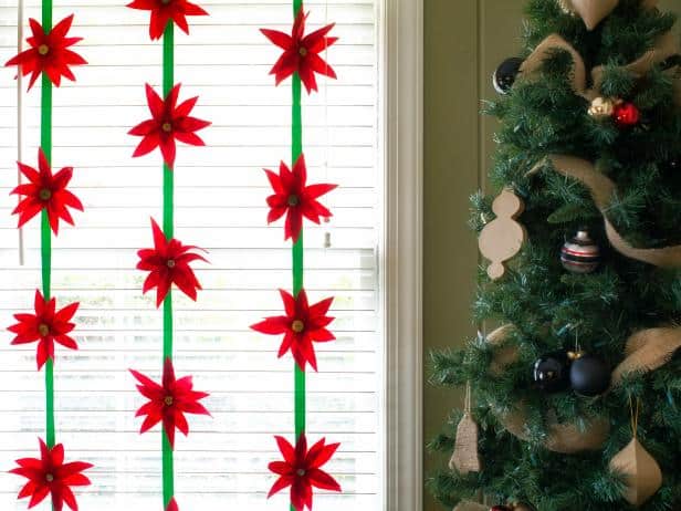 13 Whimsical DIY Christmas Window Decorations to Inspire Holiday Spirit - DIY Christmas Window Decorations, DIY Christmas Window Decoration, Christmas Window Decorations