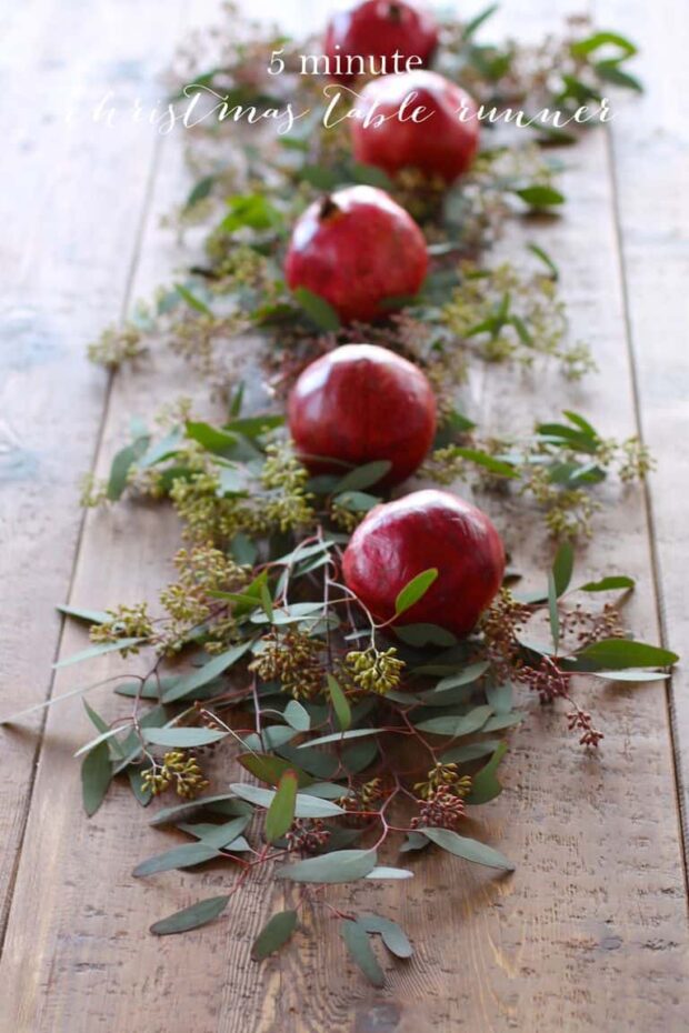 13 Pretty DIY Christmas Table Decorations - DIY Christmas Table Decorations, DIY Christmas Table Decoration, Christmas Table Decorations