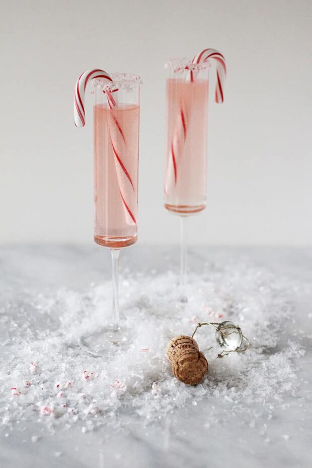 15 Christmas Cocktails to Spice Up Your Holiday Celebrations - Festive Christmas Cocktails, Christmas Cocktails recipes, Christmas Cocktails