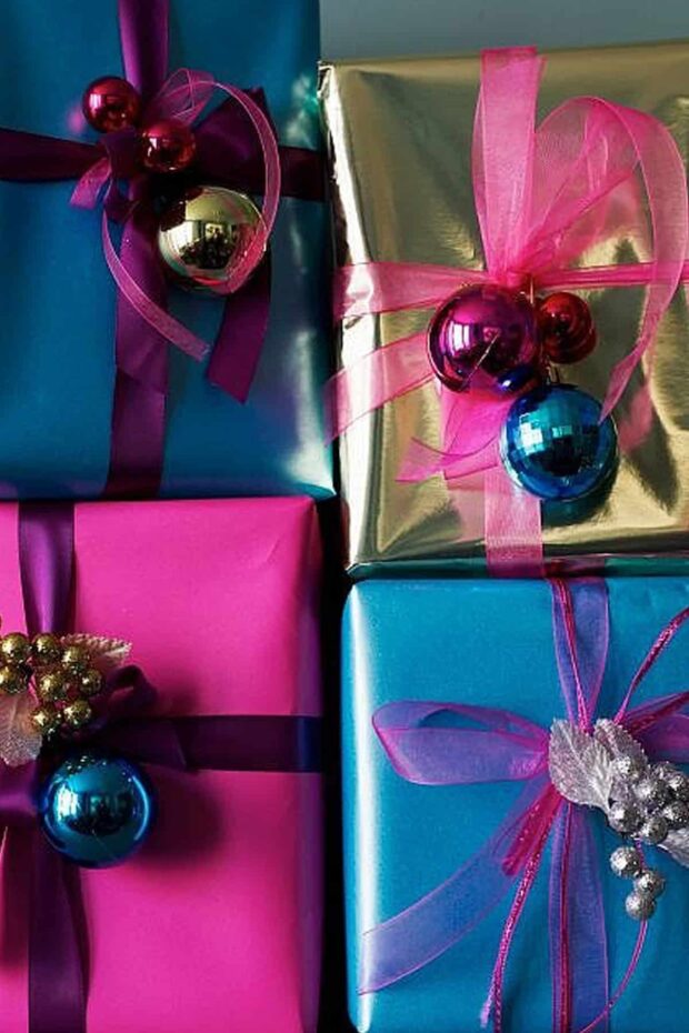 14 Best DIY Gift Wrapping Ideas for Christmas - DIY Gift Wrapping, DIY Gift Christmas, DIY Christmas Gift Wrapping, diy Christmas gift wrap