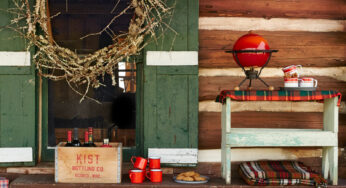 15 Ways to Decorate Your Front Porch for Christmas (Part 1)