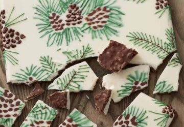 13 Delicious Winter Bark Recipes - winter desserts, Winter Bark Recipes, Winter Bark Recipe, Winter Bark, Bark Recipes