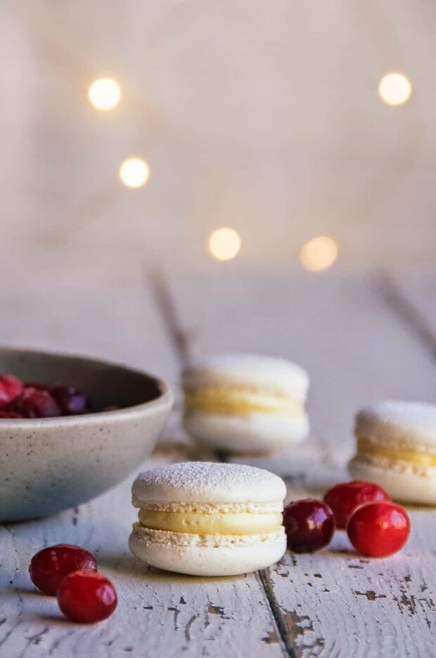 12 Recipes for The Best Winter Flavored Macarons (Part 1) - winter macarons, Winter Flavored Macarons, winter desserts, macarons recipes, macarons, Flavored Macarons