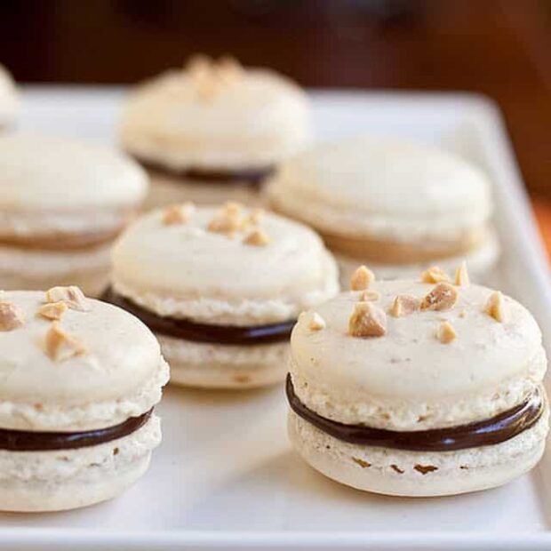 12 Recipes for The Best Winter Flavored Macarons (Part 1) - winter macarons, Winter Flavored Macarons, winter desserts, macarons recipes, macarons, Flavored Macarons