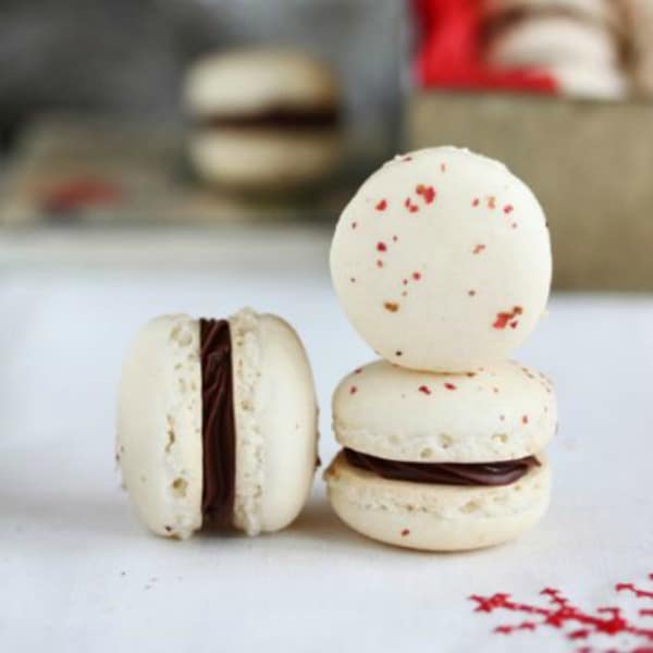 12 Recipes for The Best Winter Flavored Macarons (Part 2) - winter macarons, Winter Flavored Macarons, macarons recipes, macarons dessert, Flavored Macarons