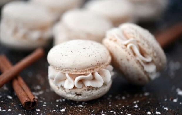 12 Recipes for The Best Winter Flavored Macarons (Part 2) - winter macarons, Winter Flavored Macarons, macarons recipes, macarons dessert, Flavored Macarons